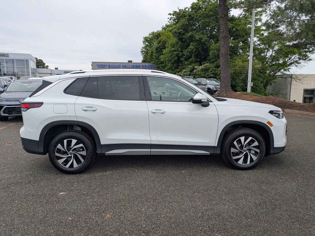 New 2026 Volkswagen Tiguan S AWD/4WD image 3