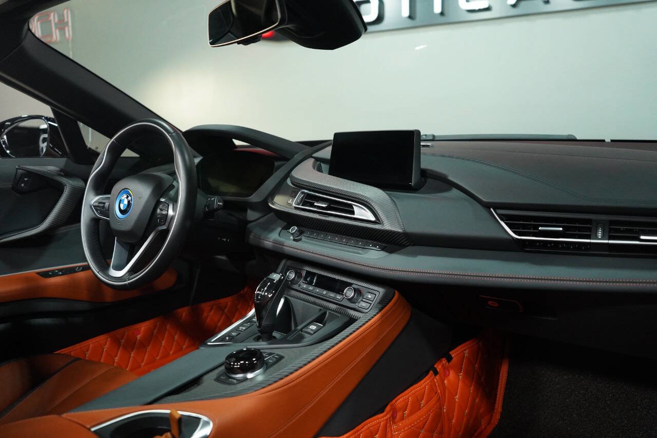 Used 2019 BMW i8 Roadster image 91