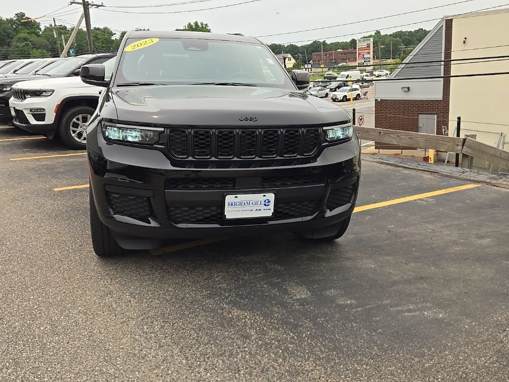 Certified 2023 Jeep Grand Cherokee L Laredo AWD/4WD image 4
