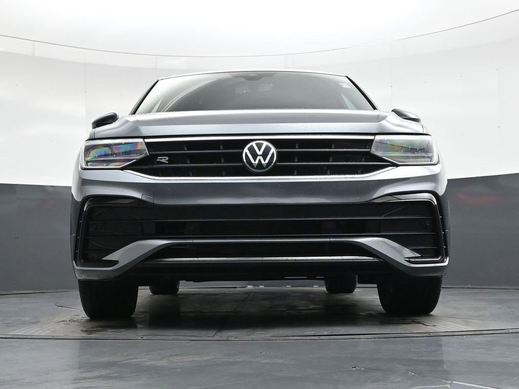 Used 2022 Volkswagen Tiguan SE R-Line image 40