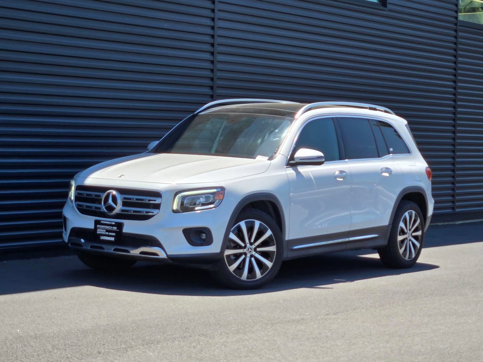 Used 2021 Mercedes-Benz GLB 250 4MATIC w/ Premium Package