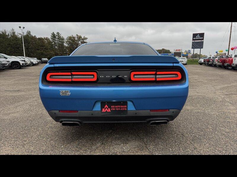 Used 2015 Dodge Challenger R/T Plus RWD image 6