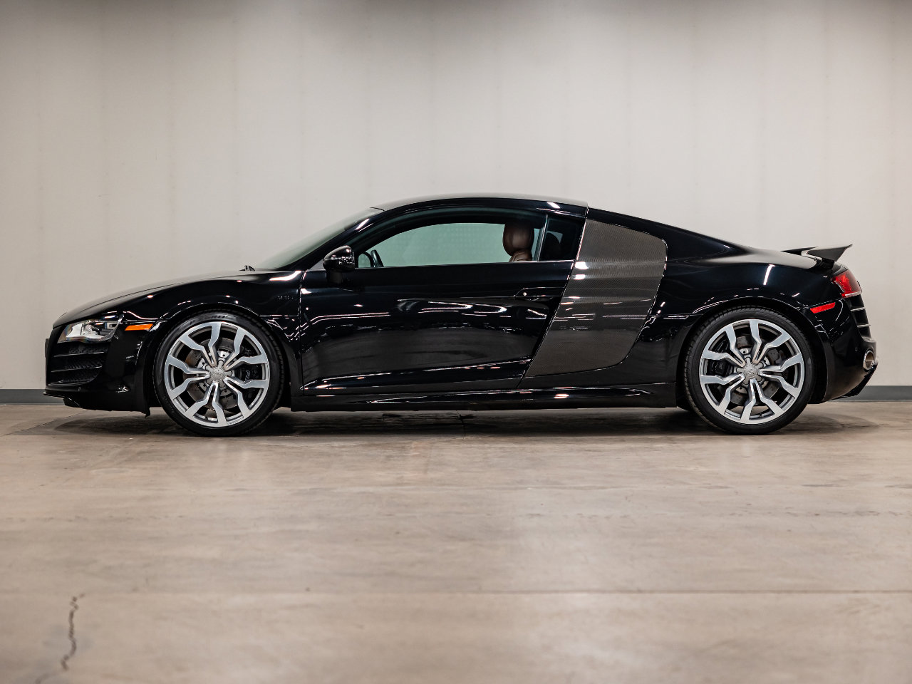 Used 2009 Audi R8 V10 image 2
