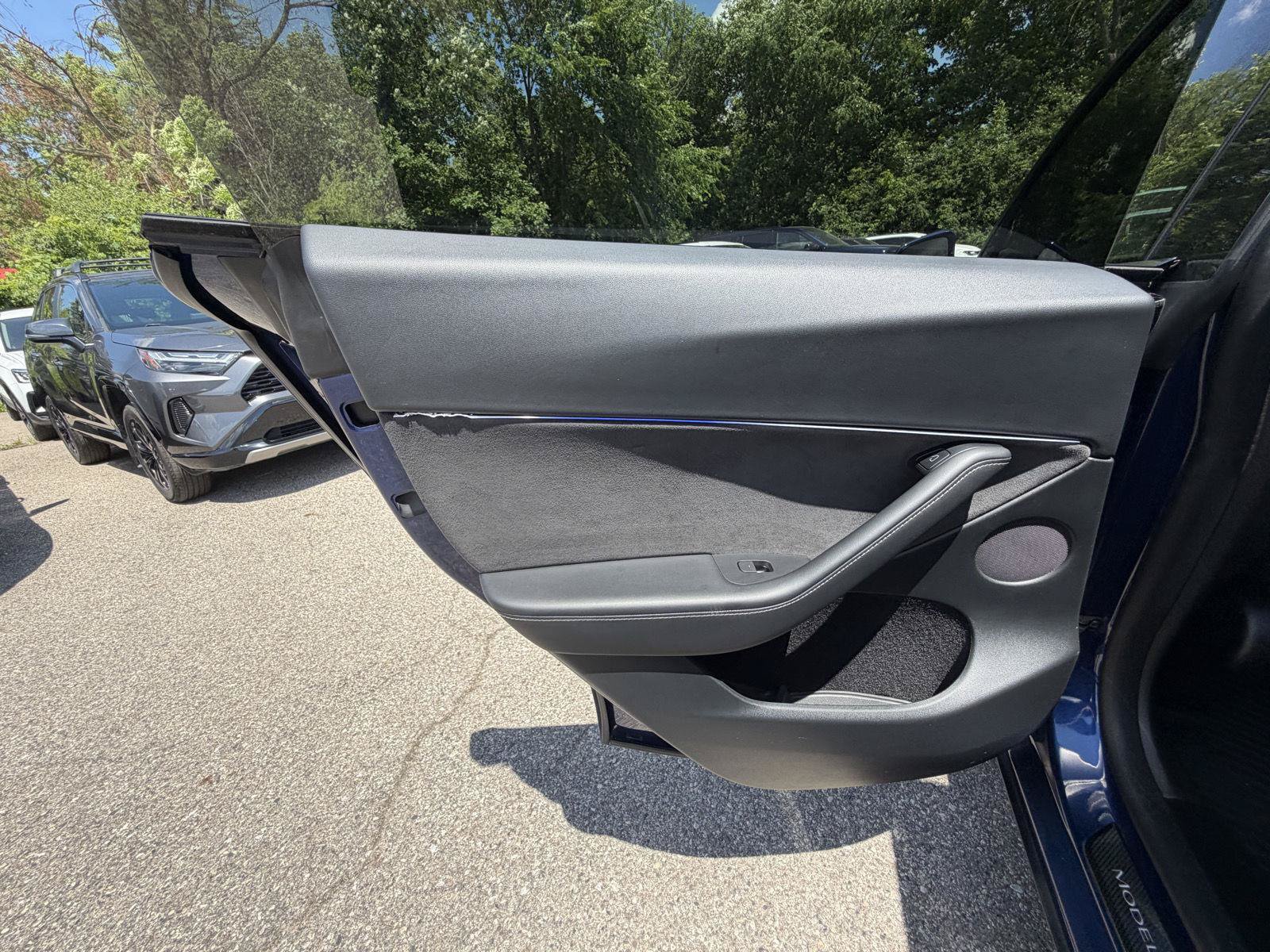 Used 2023 Tesla Model Y Performance AWD/4WD image 22