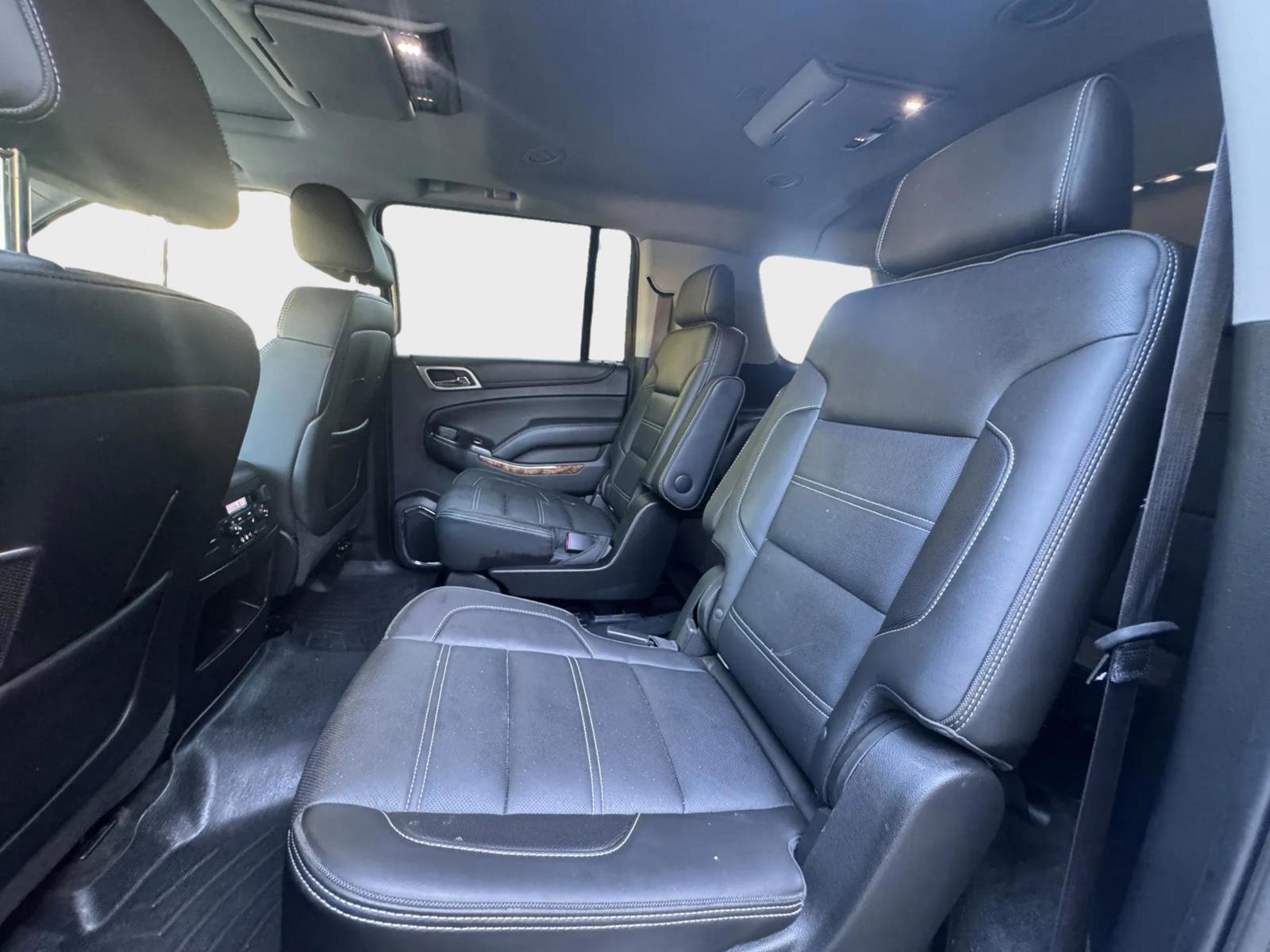 Used 2015 GMC Yukon XL Denali w/ Touring Package image 11