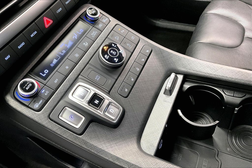 Used 2024 Hyundai Palisade Limited AWD/4WD image 14