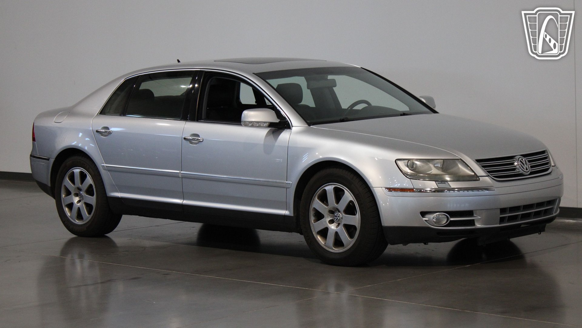 Used 2004 Volkswagen Phaeton V8 AWD/4WD image 21