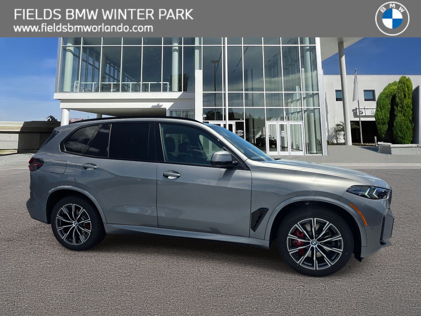 New 2026 BMW X5 xDrive40i w/ M Sport Package