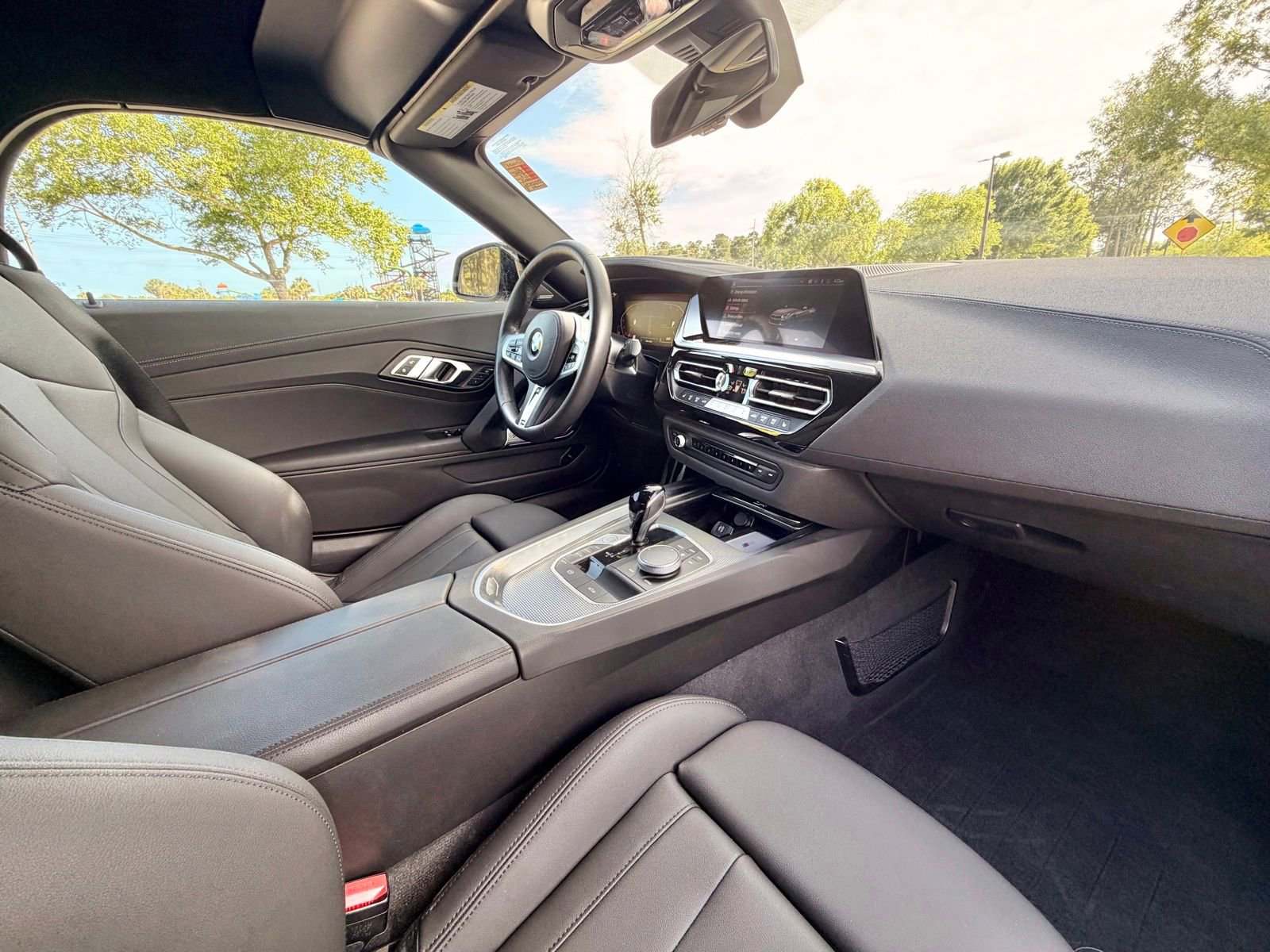 Certified 2024 BMW Z4 sDrive30i w/ Premium Package RWD image 13