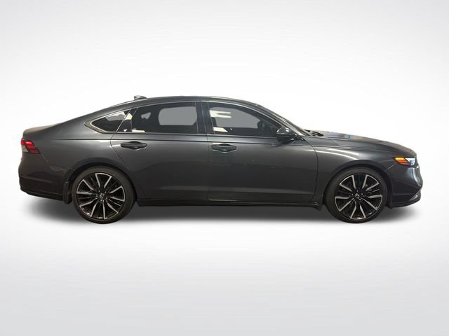 Used 2023 Honda Accord Touring image 6