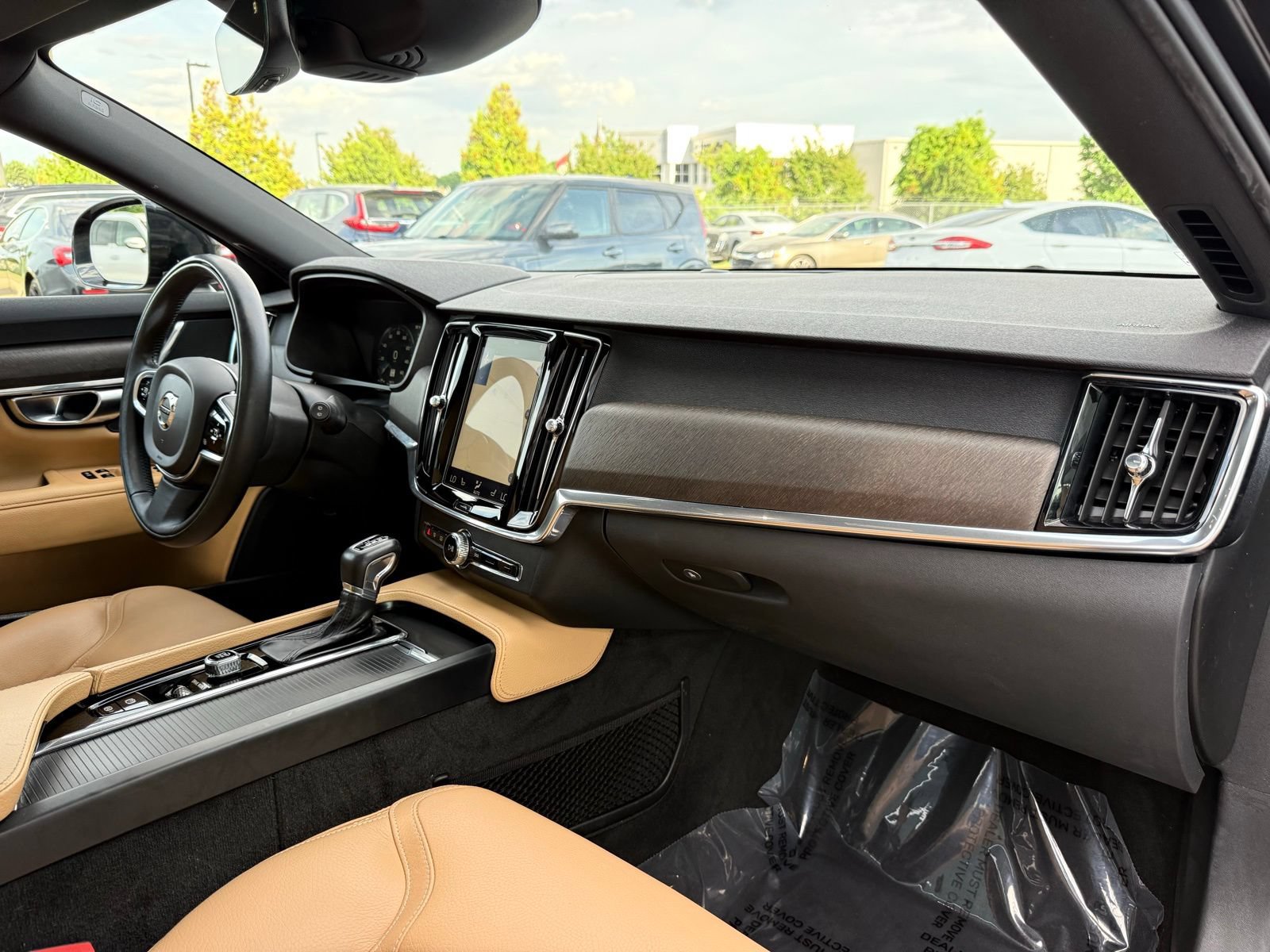 Used 2018 Volvo V90 T5 Cross Country w/ Convenience Package AWD/4WD image 29