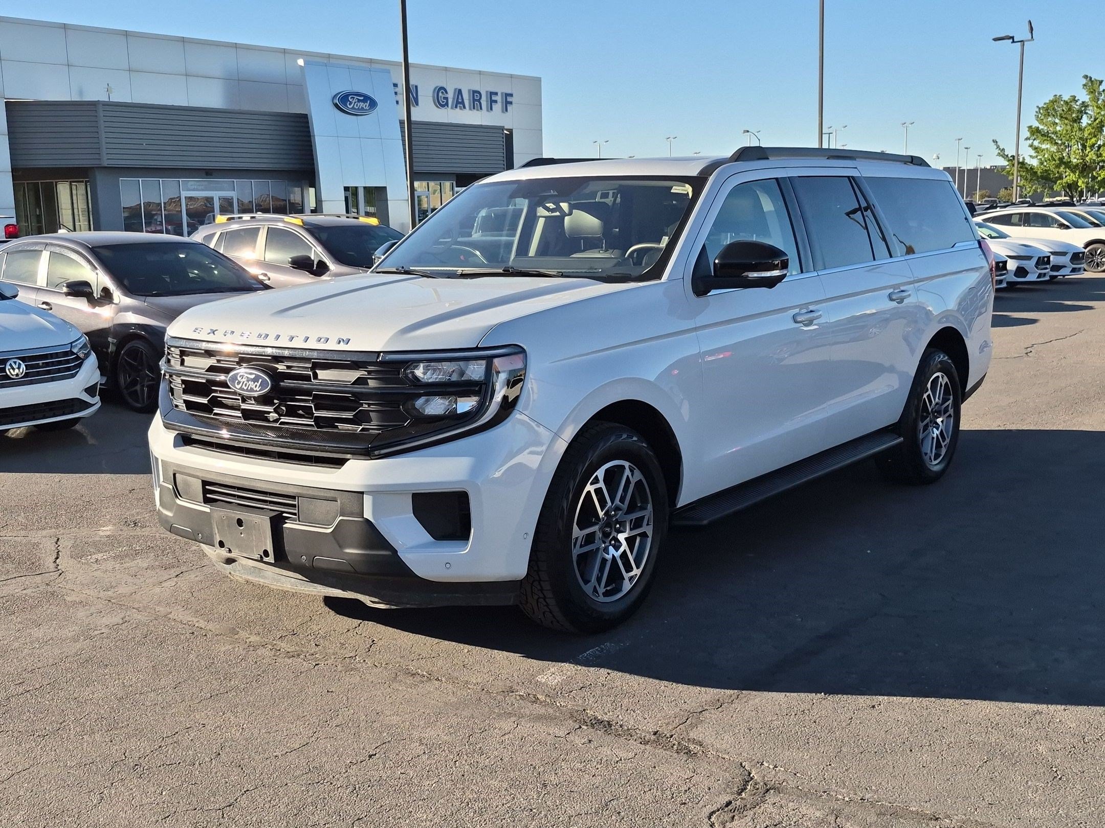 Used 2025 Ford Expedition Max Active AWD/4WD image 11