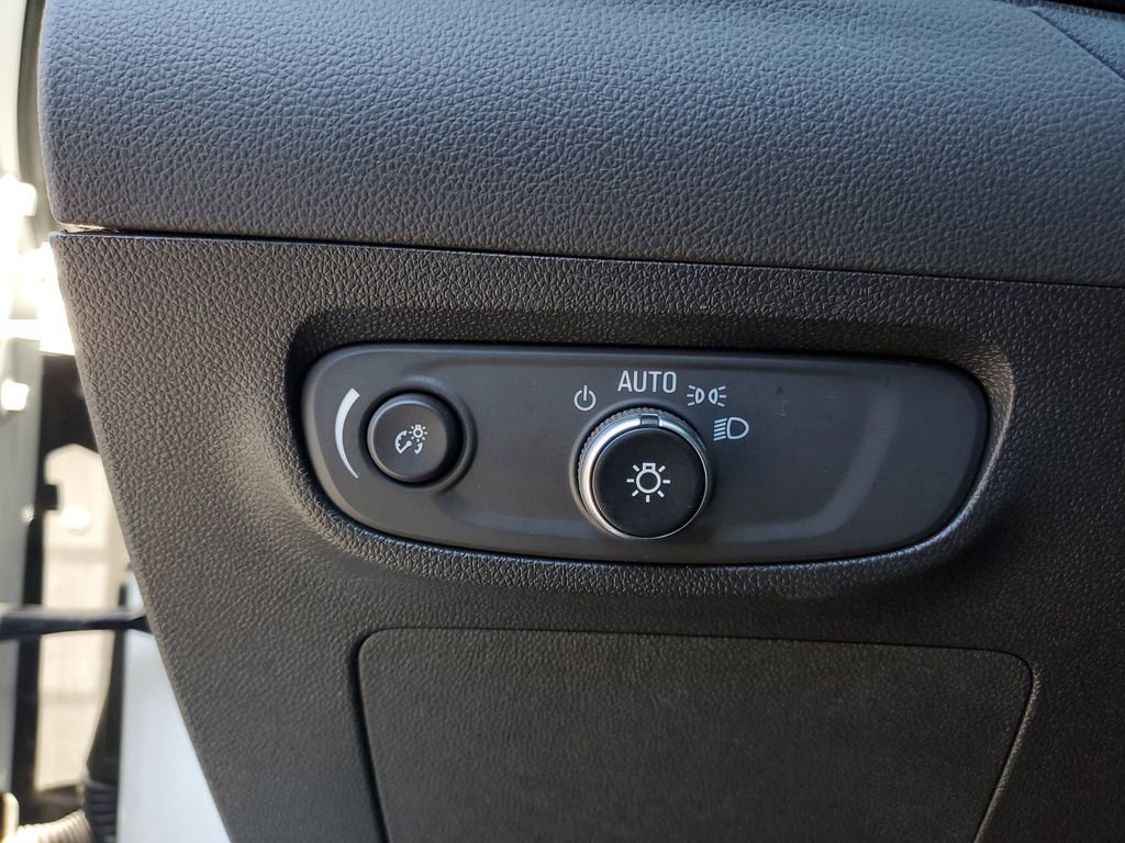 Used 2025 Buick Encore GX Preferred image 16