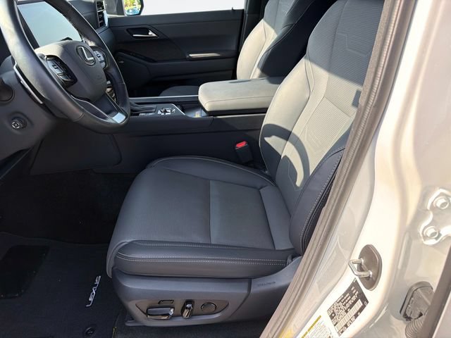 Used 2025 Lexus GX 550 AWD/4WD image 22