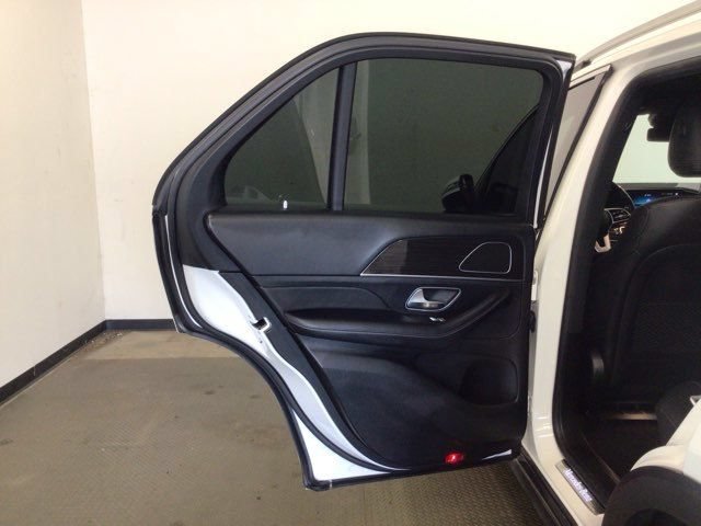 Used 2020 Mercedes-Benz GLE 350 4MATIC image 11