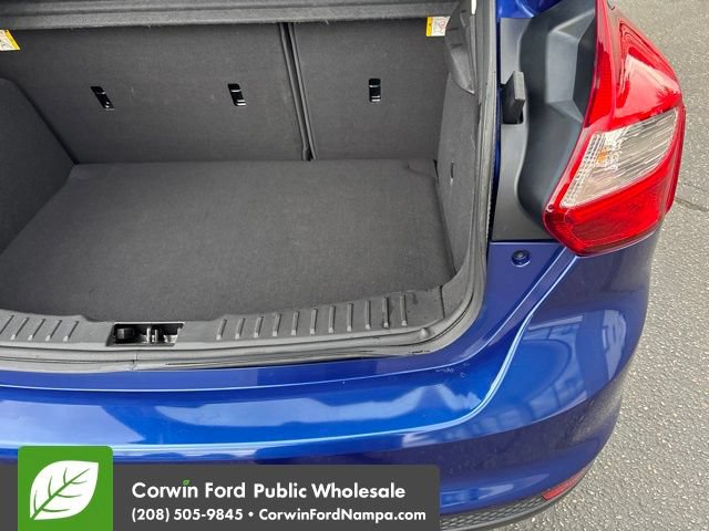 Used 2012 Ford Focus SE FWD image 29
