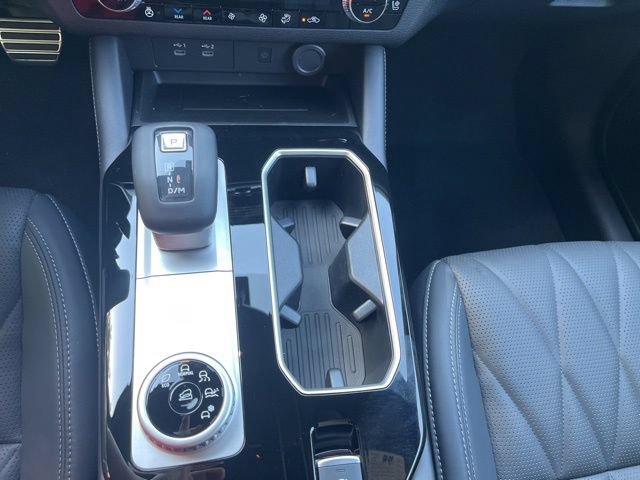 New 2026 Mitsubishi Outlander SEL Black Edition FWD image 18
