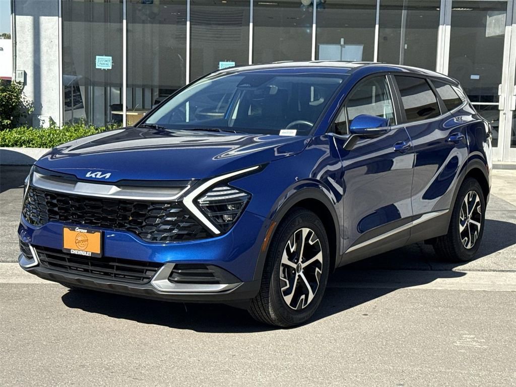 Used 2025 Kia Sportage EX image 7