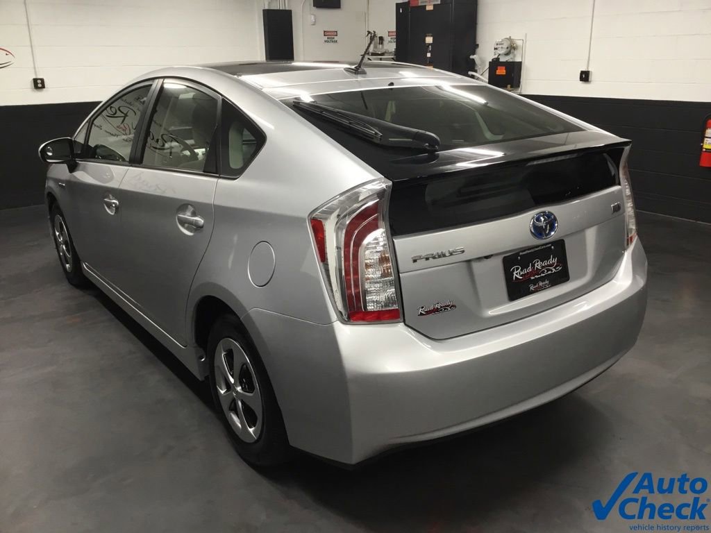Used 2015 Toyota Prius Three w/ Solar Roof Package image 7