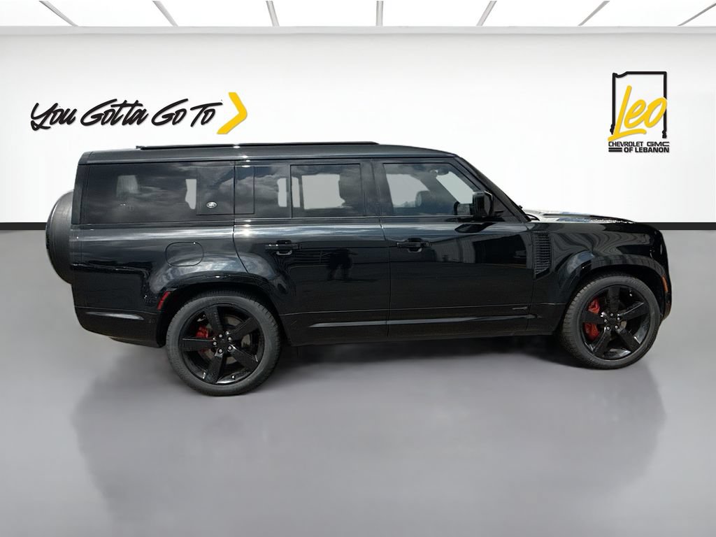 Used 2023 Land Rover Defender 130 X AWD/4WD image 4