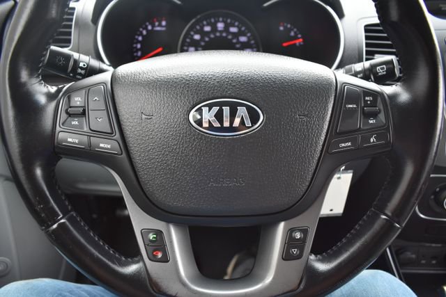 Used 2014 Kia Sorento LX image 18
