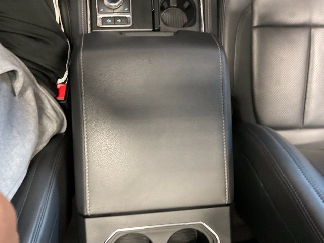 Used 2024 Ford Expedition XLT AWD/4WD image 43