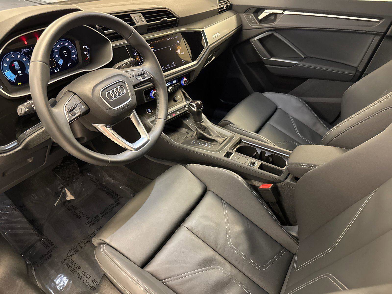 Certified 2025 Audi Q3 2.0T Premium w/ Convenience Package image 10