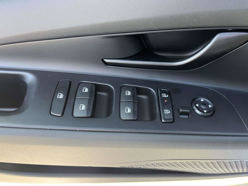 New 2026 Hyundai Elantra N FWD image 11