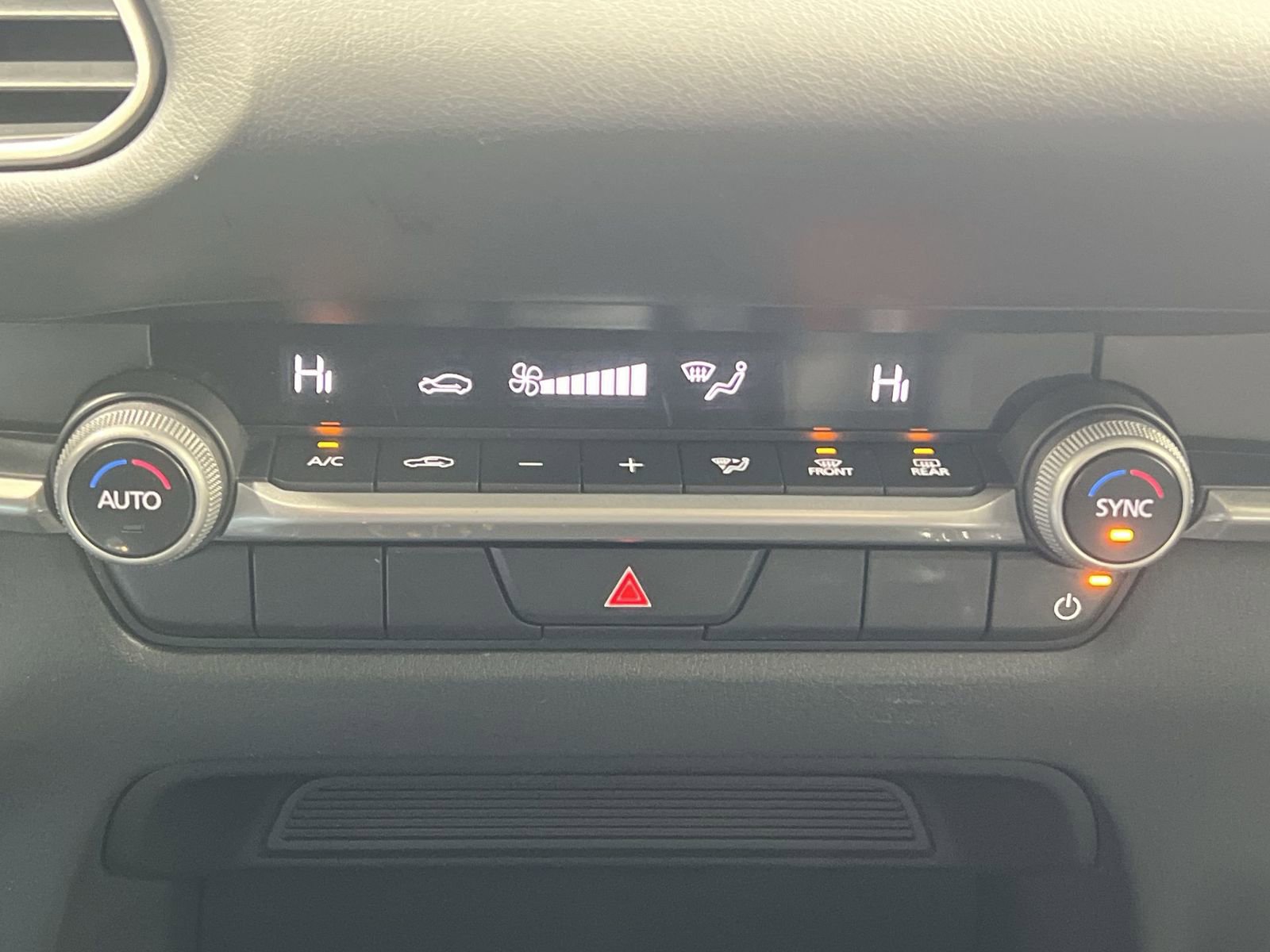 Used 2024 MAZDA CX-30 AWD 2.5 S w/ Select Sport Pkg image 18