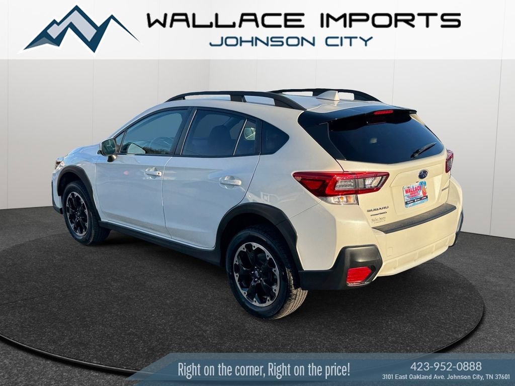 Used 2022 Subaru Crosstrek 2.0i Premium w/ Moonroof Package image 3