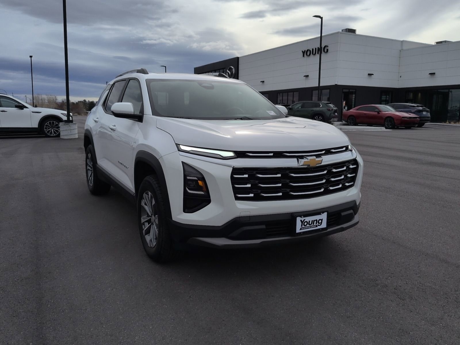 Used 2025 Chevrolet Equinox LT image 1