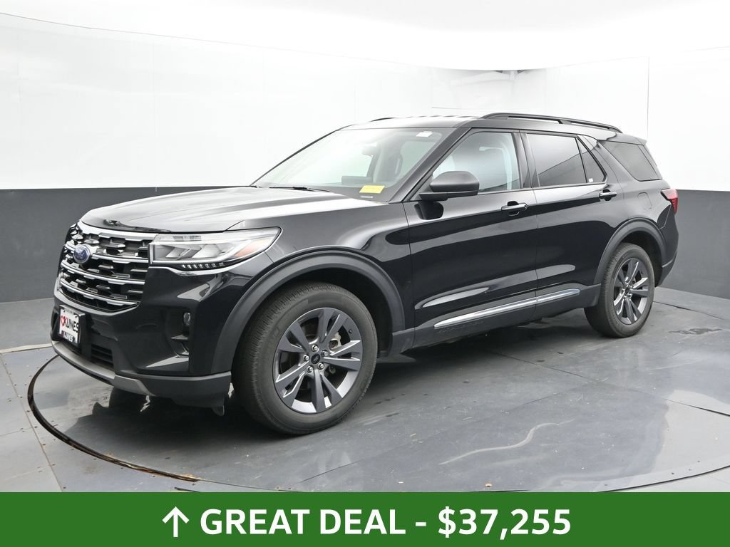 Used 2025 Ford Explorer Active w/ Active Comfort Package AWD/4WD image 9