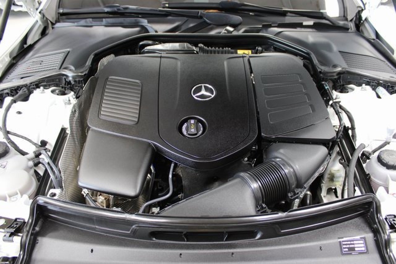 Used 2024 Mercedes-Benz C 300 4MATIC Sedan w/ Exclusive Trim Package image 31