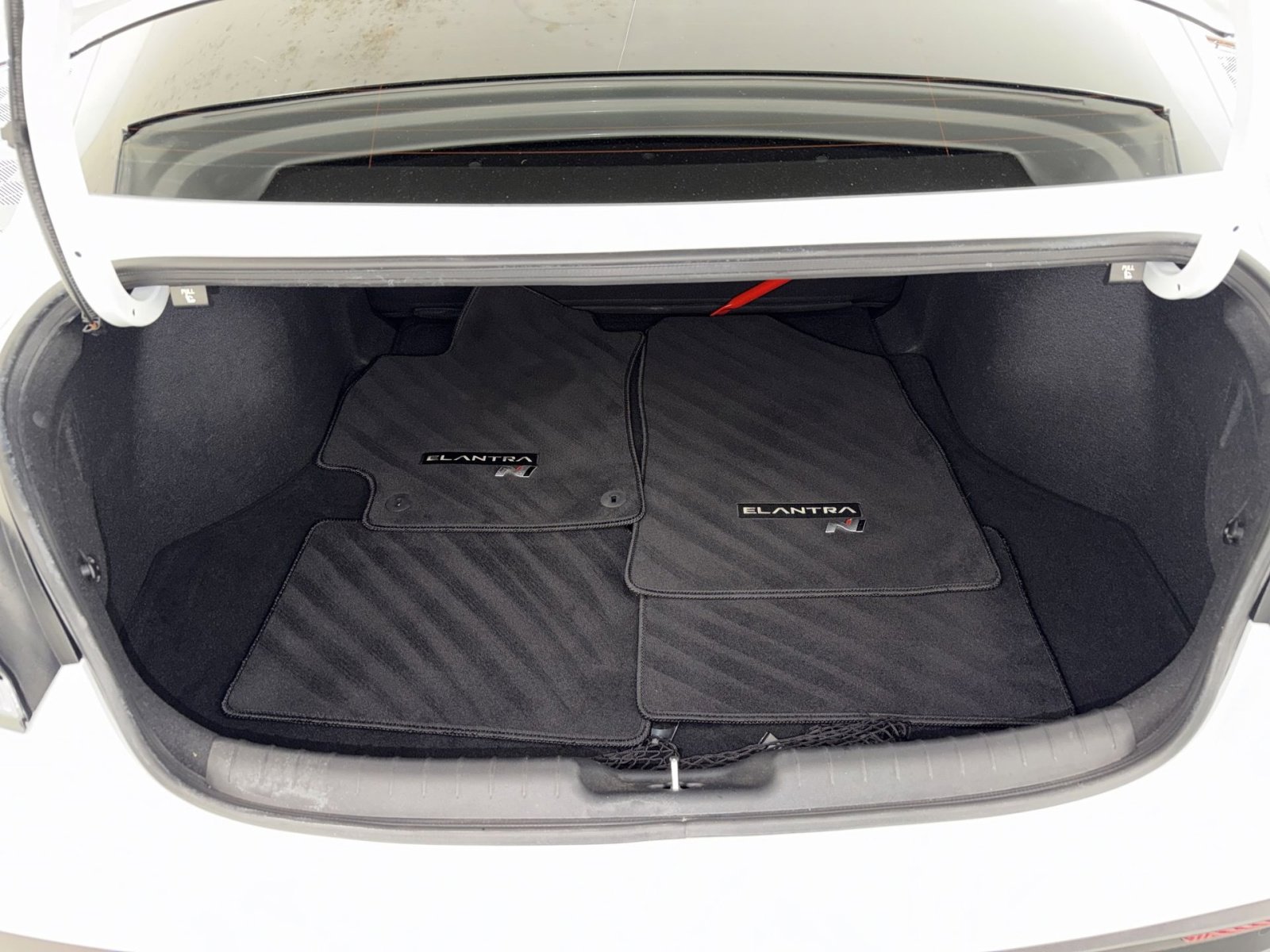 Used 2024 Hyundai Elantra N Base image 25