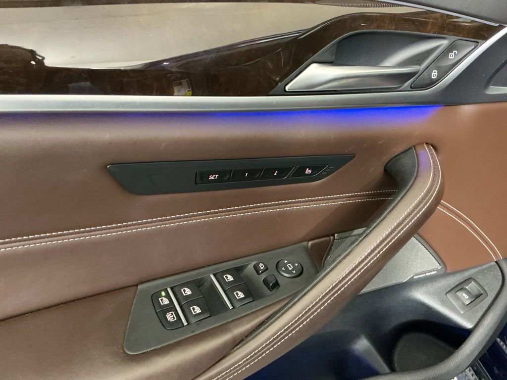 Used 2018 BMW M550i xDrive image 18