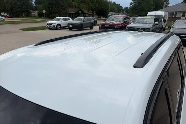 Used 2023 Jeep Grand Cherokee L Laredo AWD/4WD image 11