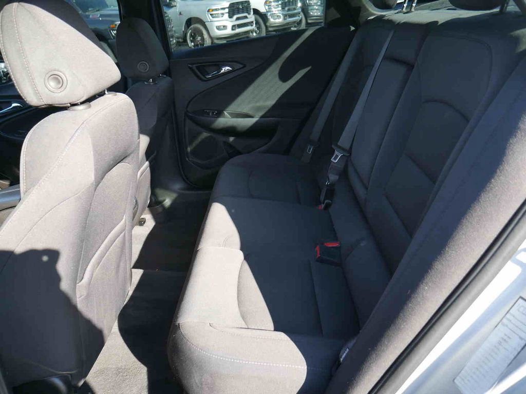 Used 2022 Chevrolet Malibu LT image 15
