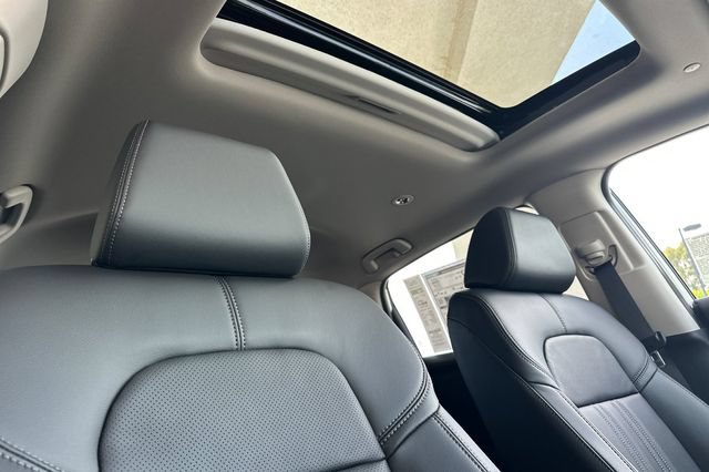 New 2027 Honda HR-V EX-L image 17