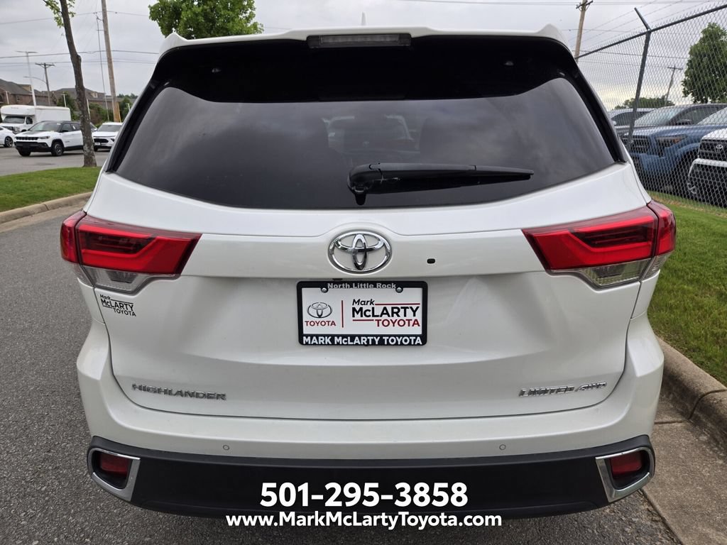 Used 2019 Toyota Highlander Limited Platinum AWD/4WD image 7