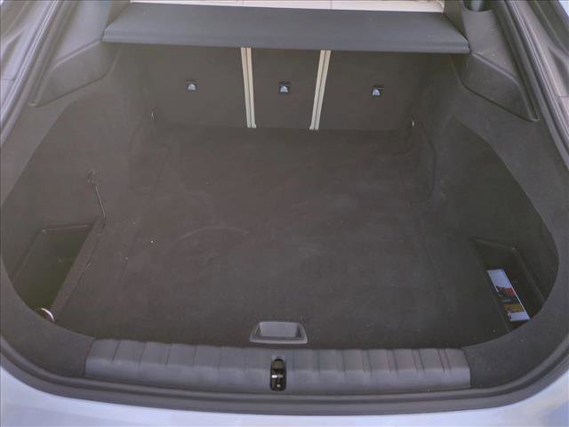 Used 2023 BMW i4 eDrive40 image 6