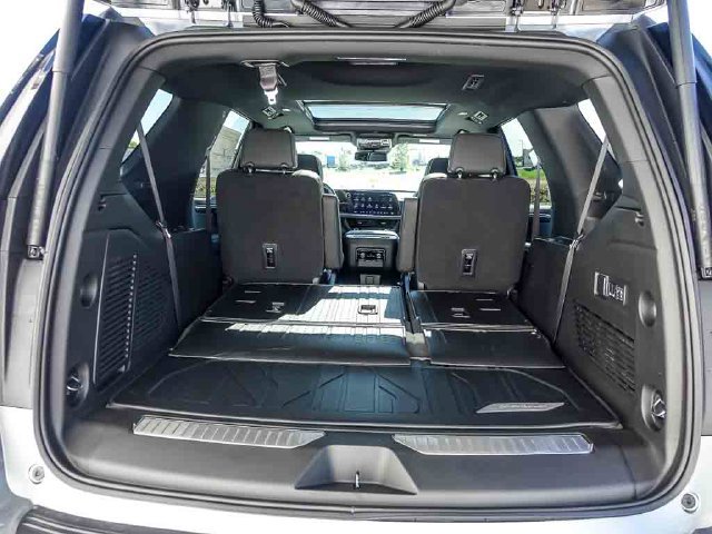 New 2027 Chevrolet Tahoe Premier w/ Sun And Tow Package AWD/4WD image 9