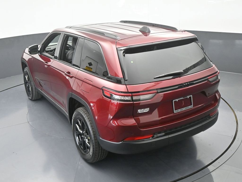 New 2025 Jeep Grand Cherokee Altitude image 43