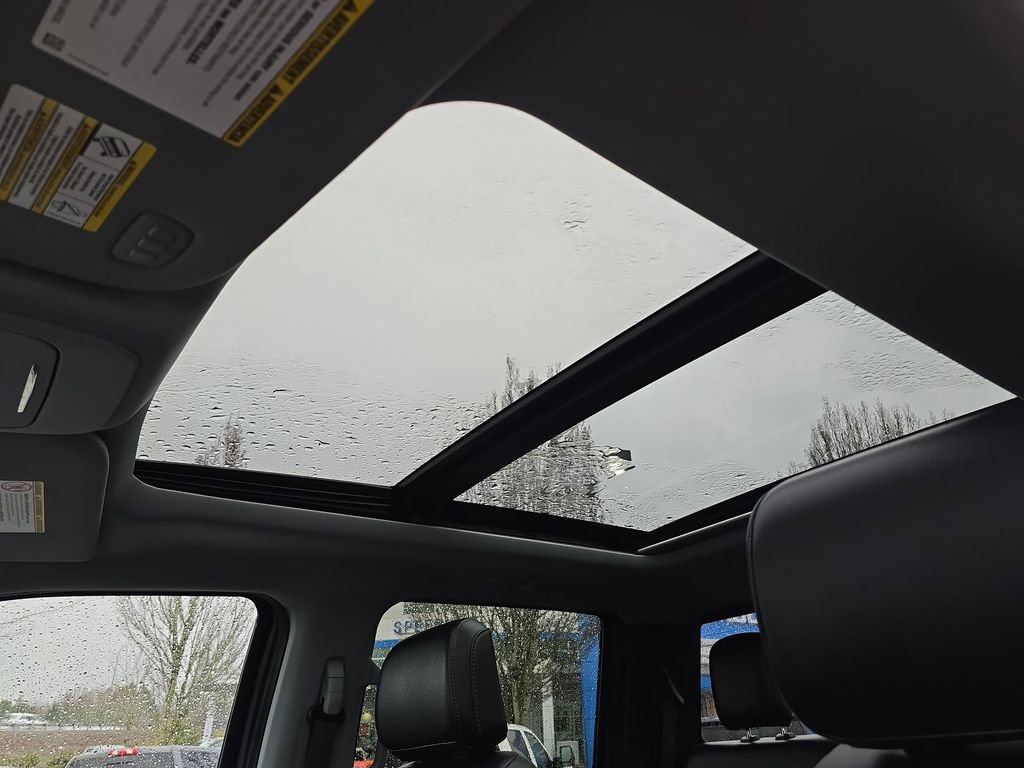 Used 2024 Ford F350 Lariat AWD/4WD image 22