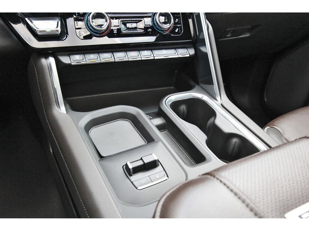 Used 2024 GMC Sierra 2500 Denali w/ Denali Reserve Package image 23