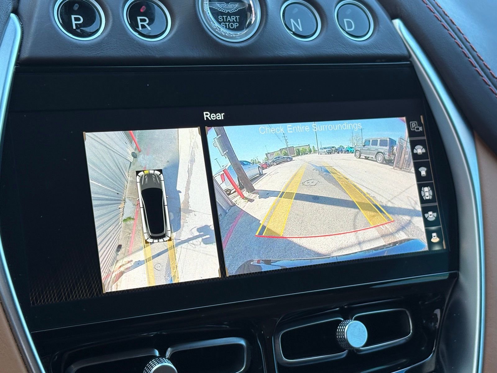 Used 2021 Aston Martin DBX image 25