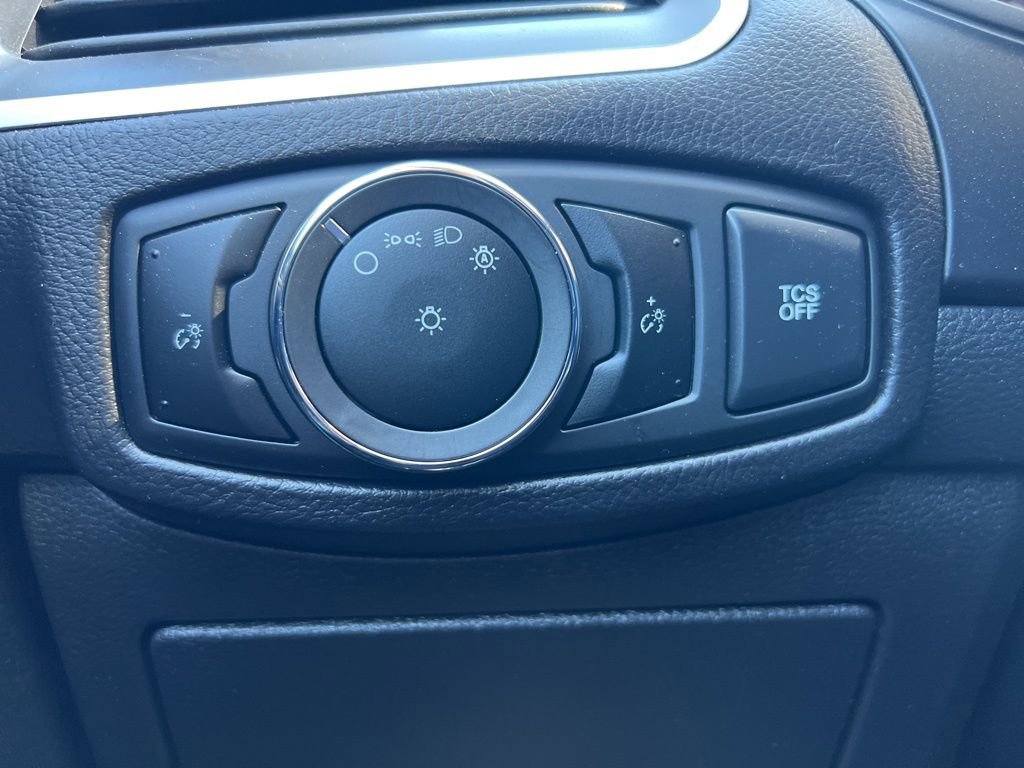 Used 2024 Ford Edge SEL image 34