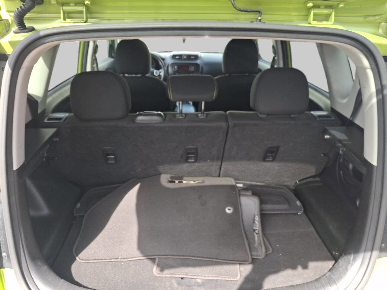 Used 2014 Kia Soul + image 9