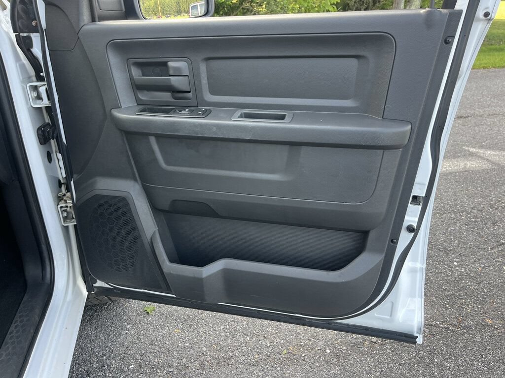 Used 2011 RAM 1500 ST w/ ST Popular Equipment Group AWD/4WD image 46
