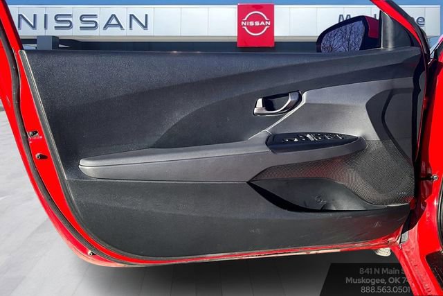 Used 2019 Hyundai Veloster 2.0 Premium image 17