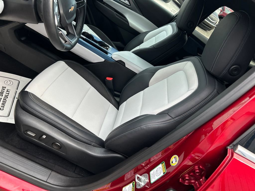 Used 2025 Chevrolet Equinox EV LT w/ Convenience Package FWD image 12